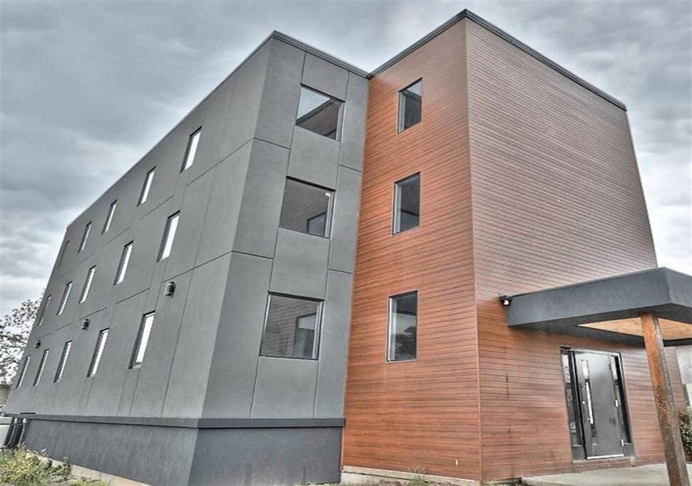 Luxury Boutique 2Bedroom Condo 2A ナイアガラ・フォールズ エクステリア 写真